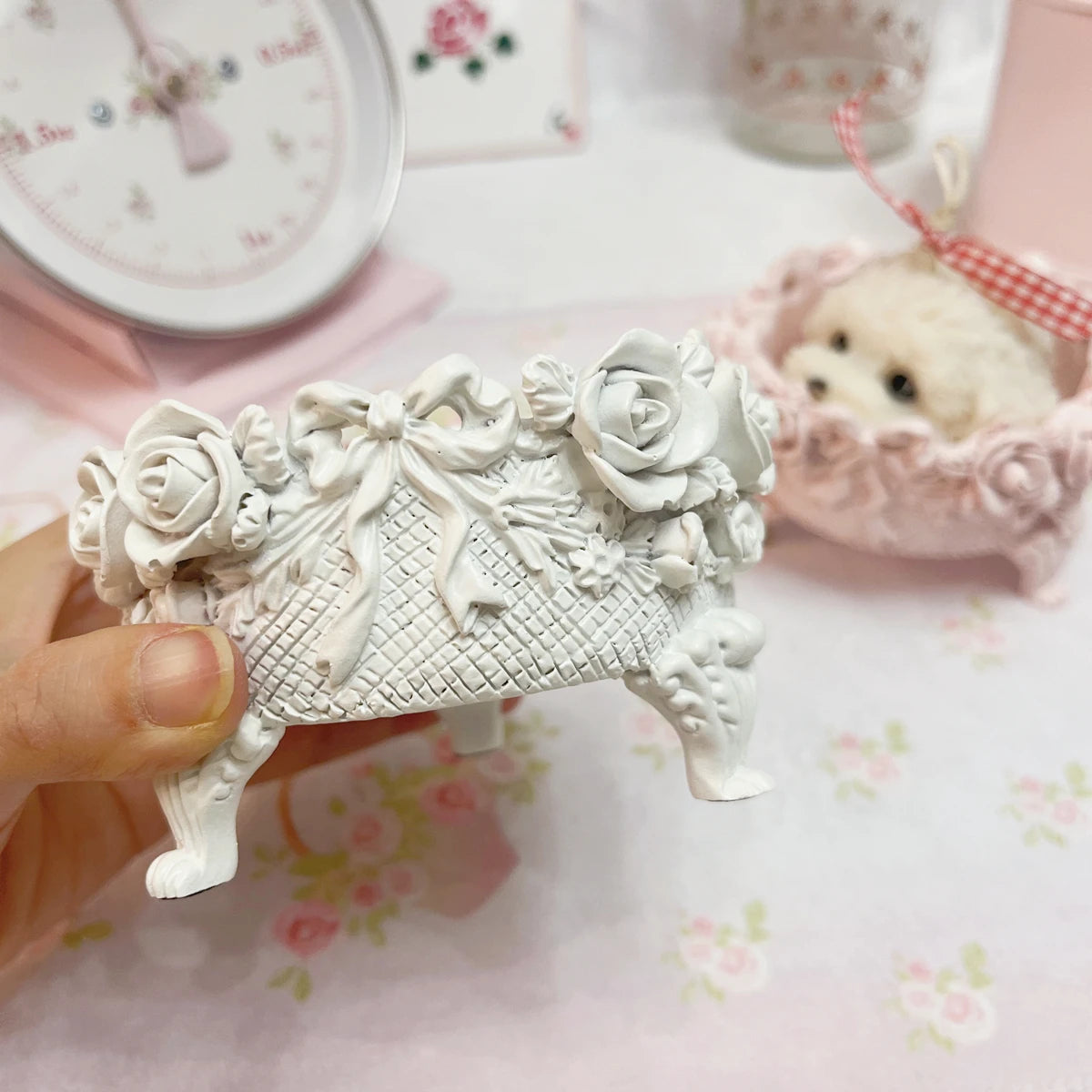 Rosa Kerzenhalter mit Schleife – Modernes Design – Wohnbereich