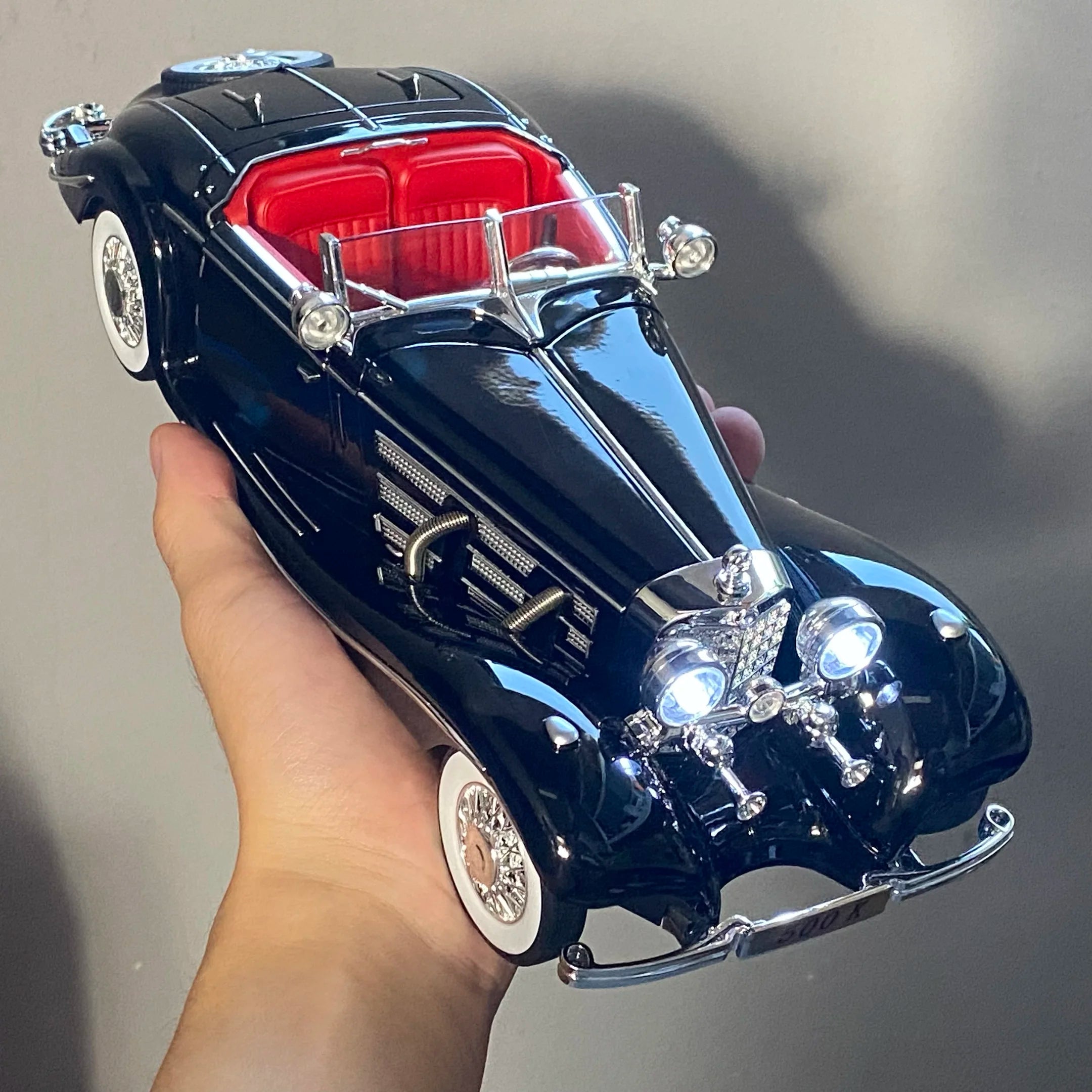 Klassischer Auto Modell – Metall 1:18 Benz 500K 1936