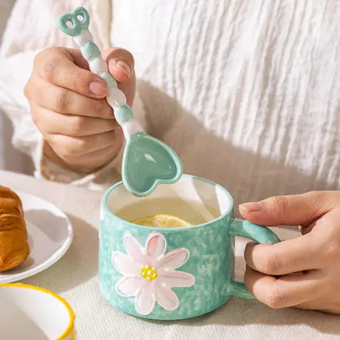 Keramik-Kaffeetasse – Gemaltes Blumendesign – 300ml