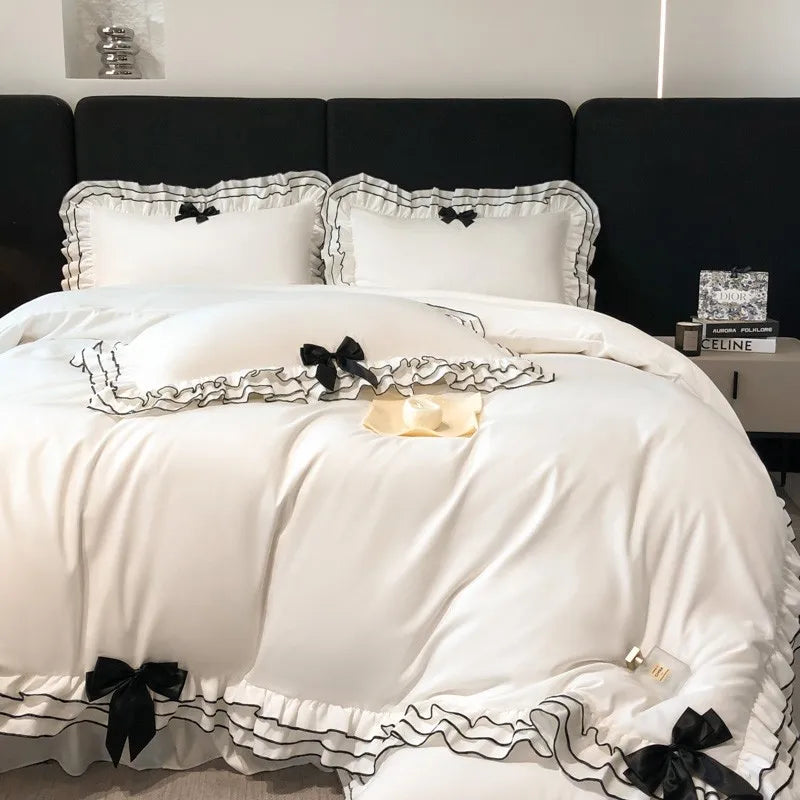 Weisses Bettdecken-Set – Chic-Ruffle-Design – Diverse Grössen