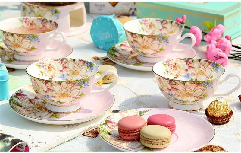 Porzellantee Set - Modernes Design - Wohnbüro