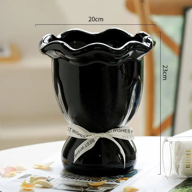 Keramik Vase – Modernes Keramikdesign – Boden eingesetzt