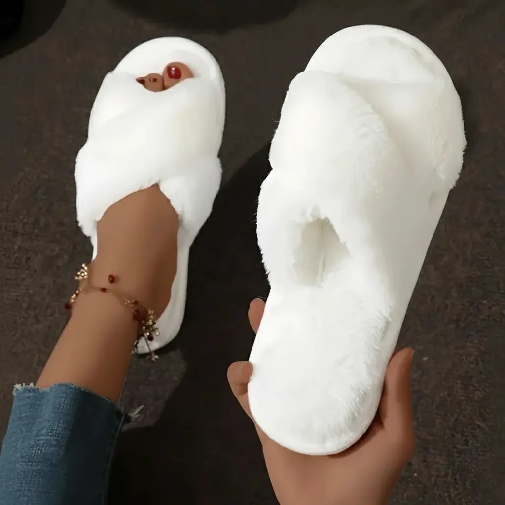 Flauschige Pantoffeln – Kuscheliges Pelzdesign – Ideal für Innen