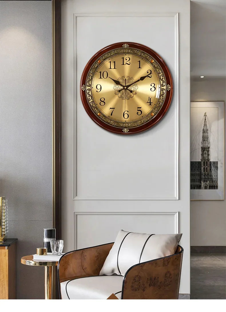 Luxus Gold Wanduhr – Nordisches Metalldesign – 32CM