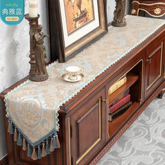 Luxus-Jacquard-Tischläufer – Europäischer Stil – Massanfertigung