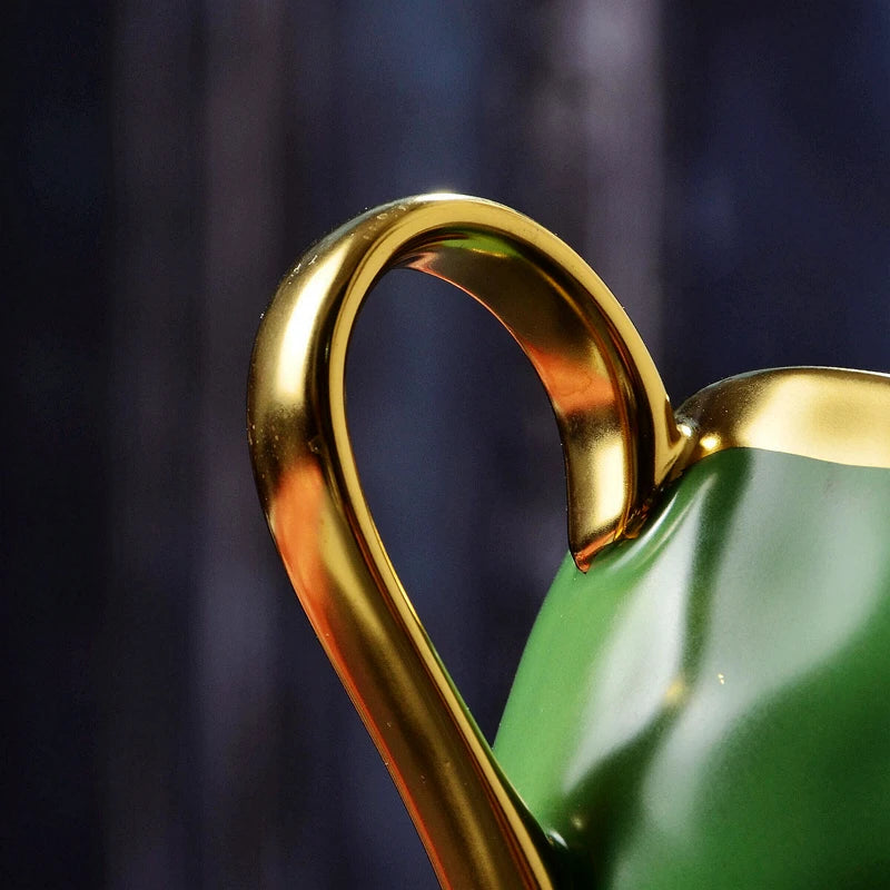 Europäisches Gold-Keramik-Kaffeeset – Elegantes Design 200ml