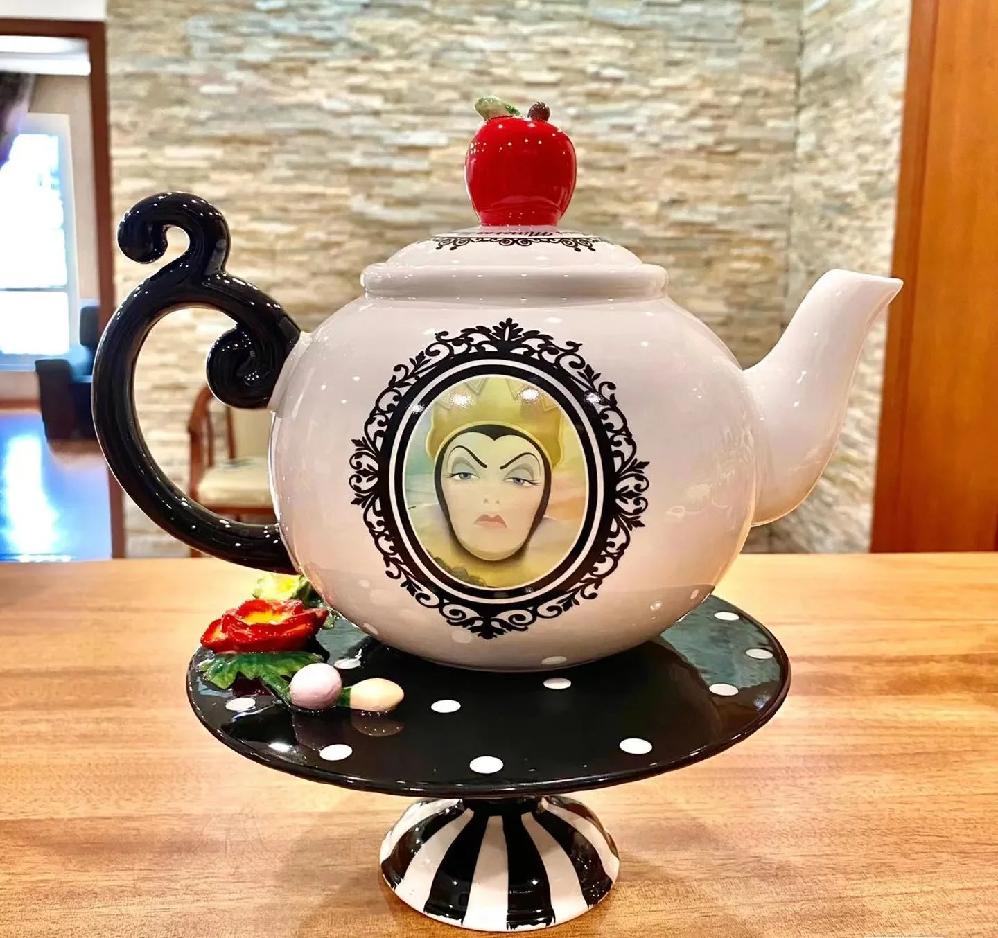 Bunte 3D-Relief-Keramikteller, handgezeichnet, aus hochwertiger Keramik für den Esstisch