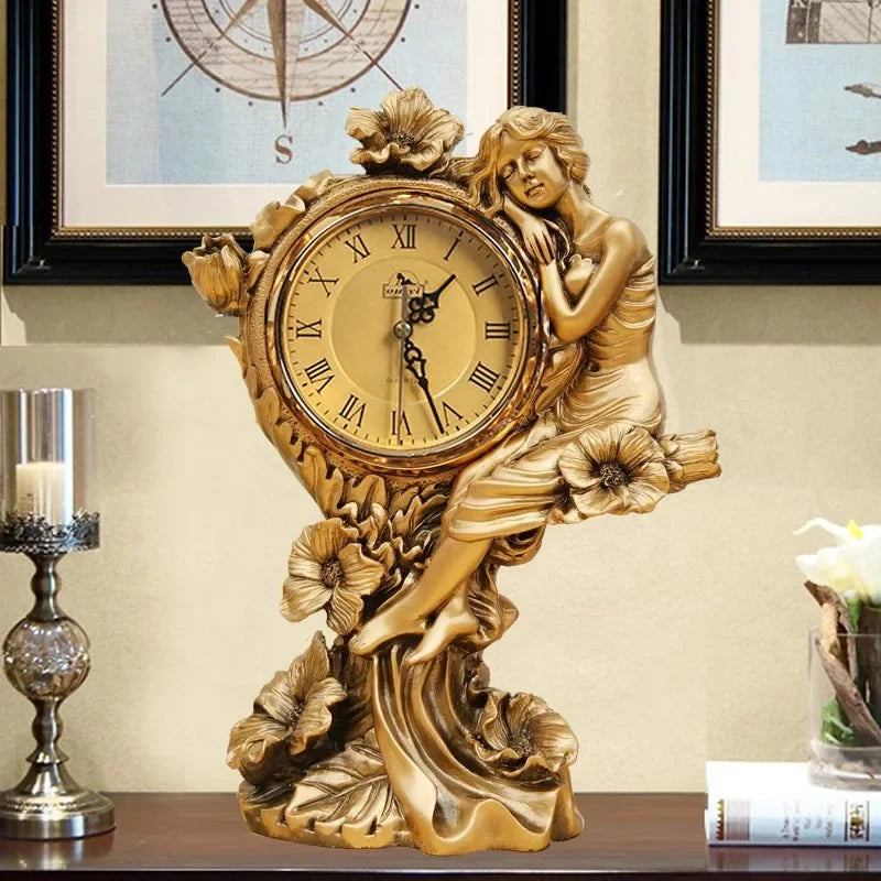 Quarztischuhr – Antikes Metall-Design