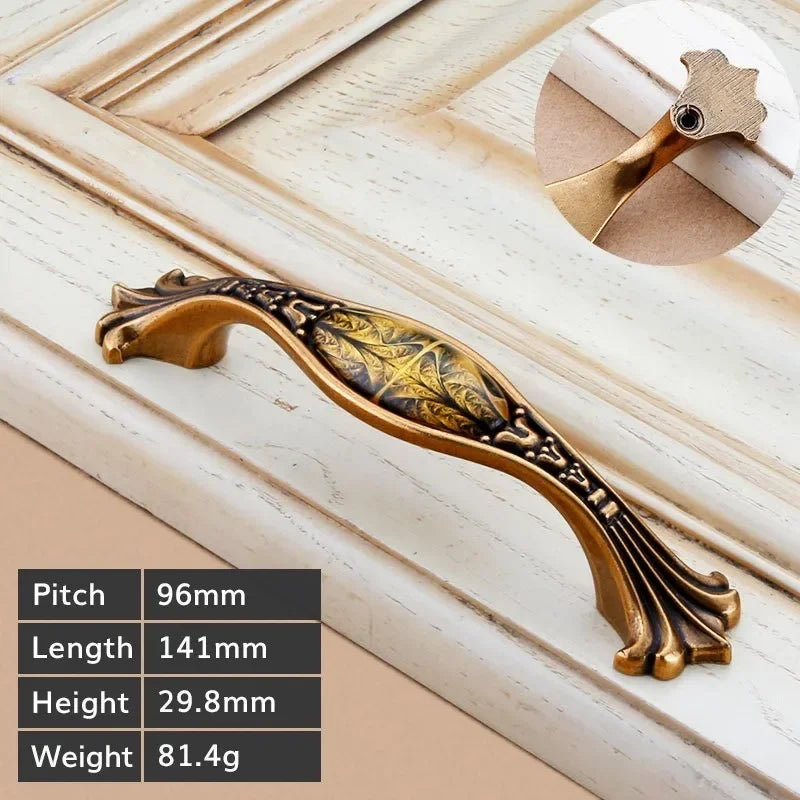 Vintage Türgriffe – Retro Bronzedesign – Küchenschränke