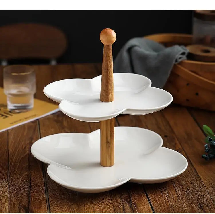 Keramikteller – Modernes Design mit Holzständer