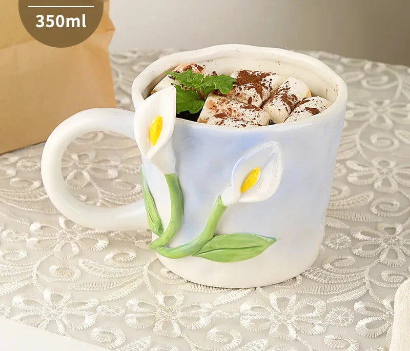 Handgefertigte Porzellantasse – 3D-Blumendesign 350ml