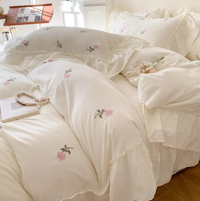 Luxus Bettwäsche Set – Besticktes Polyester – Verschiedene Grössen
