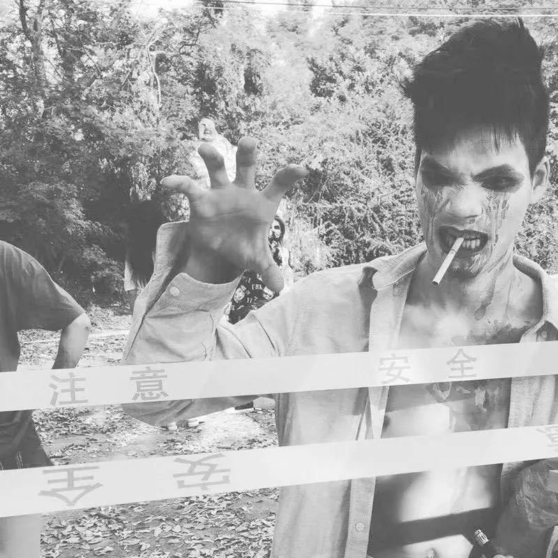 Halloween Warnband – Auffälliges Design – 4.5x10m