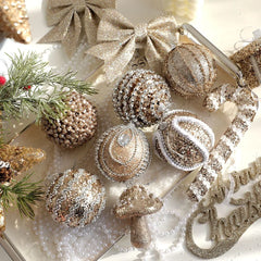 Gold Serie Weihnachtsanhänger – Retro Luxus Design