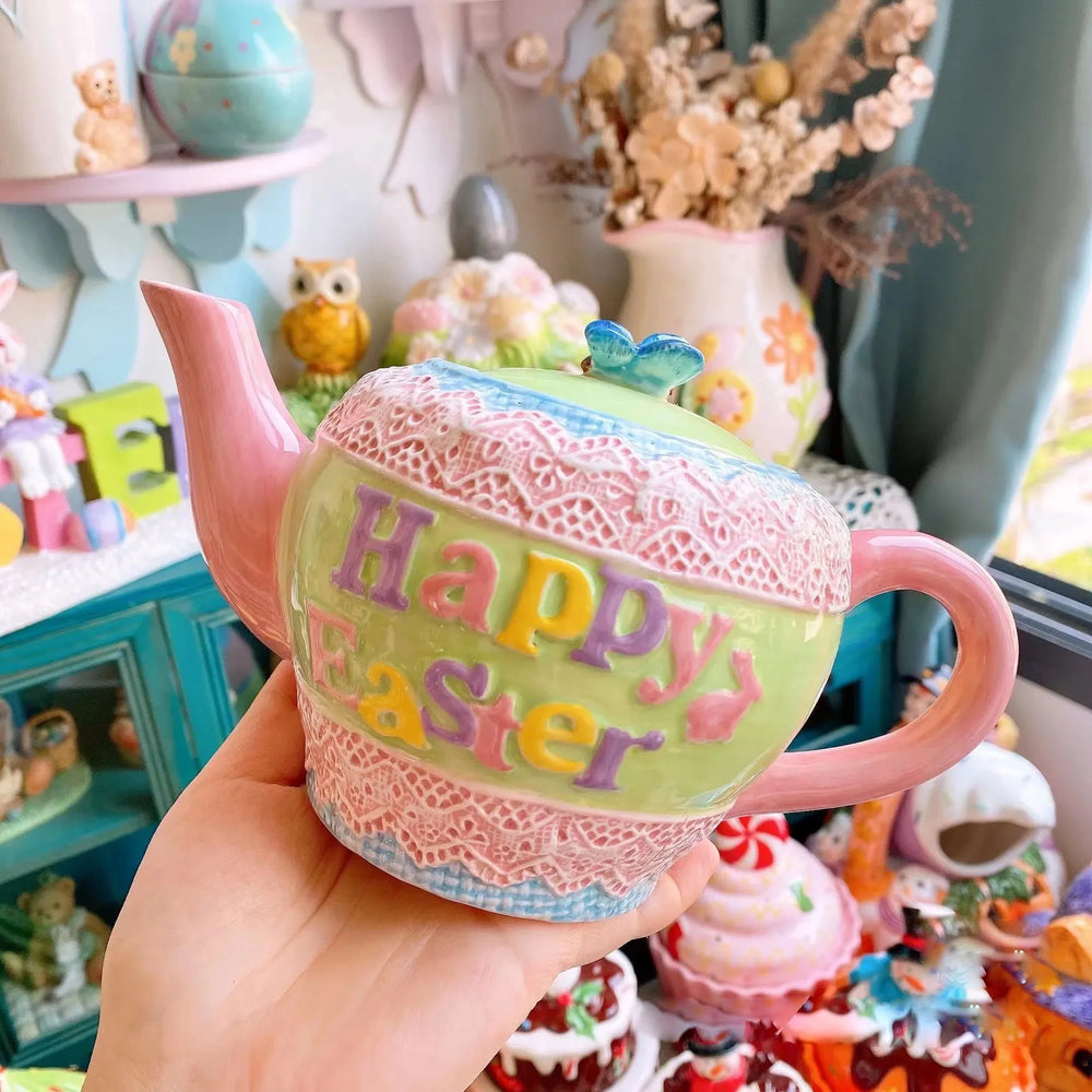 Buntes, handgezeichnetes Keramikgeschirr mit 3D-Relief, mehrfarbig