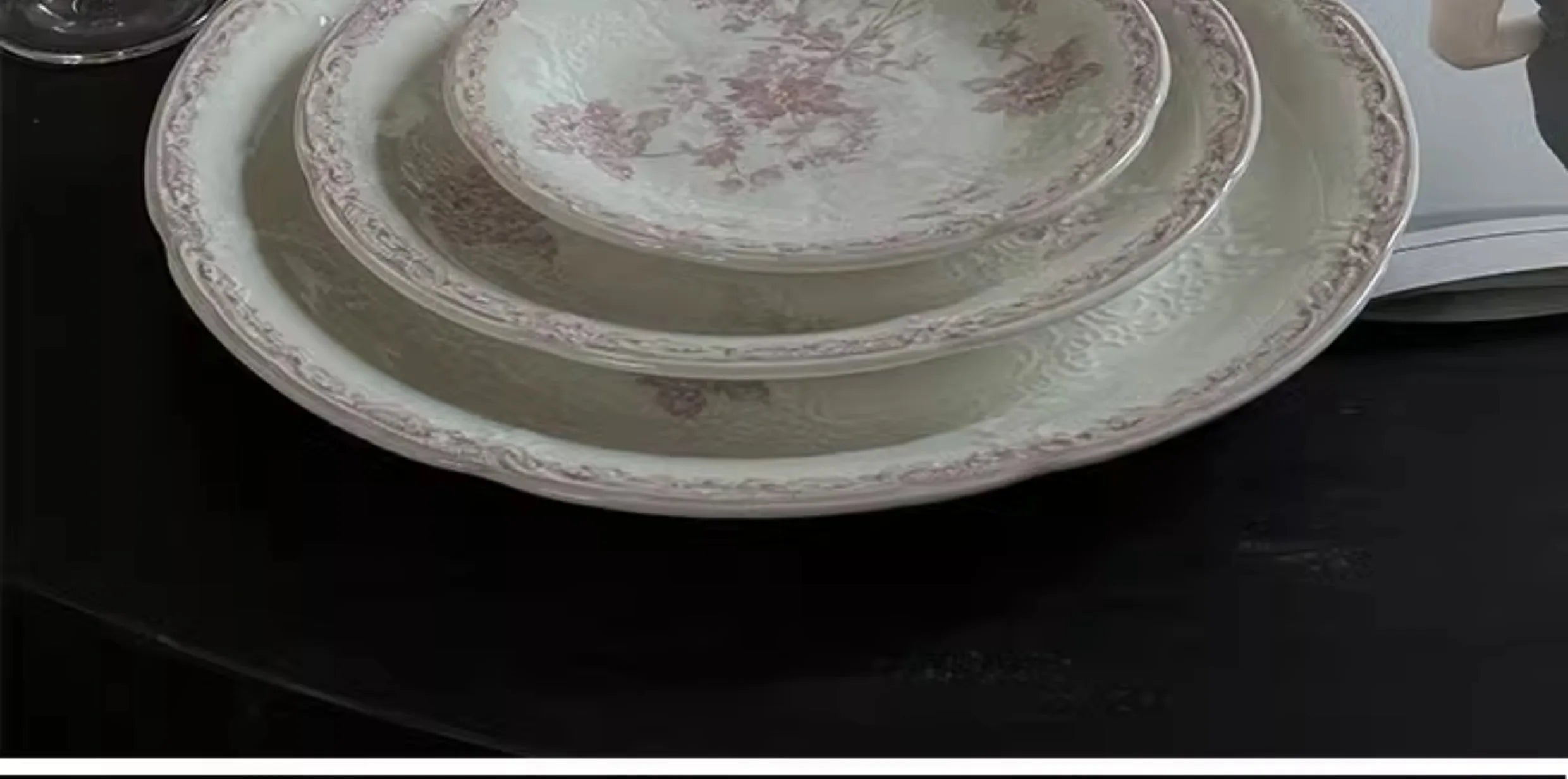 Französisches Keramiktablett – Elegante Esszimmerdeko