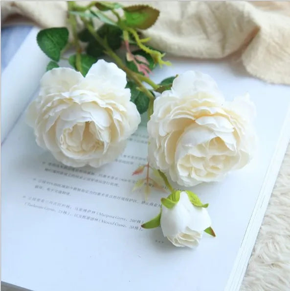 Künstliche Rose – Seidendesign – 60 cm Innenbereich