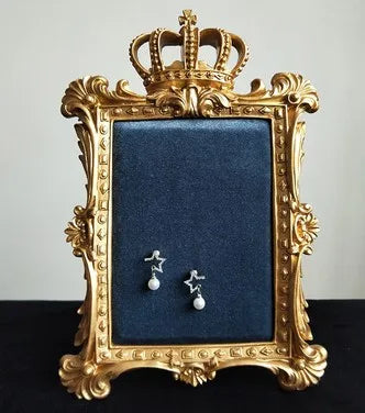 Ohrringhalter – Vintage Samtrahmen Design