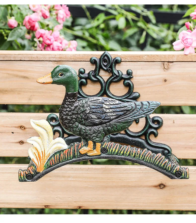 Vintage Wasserrohr Regal – Eisenkunst Design – Aussenbereich