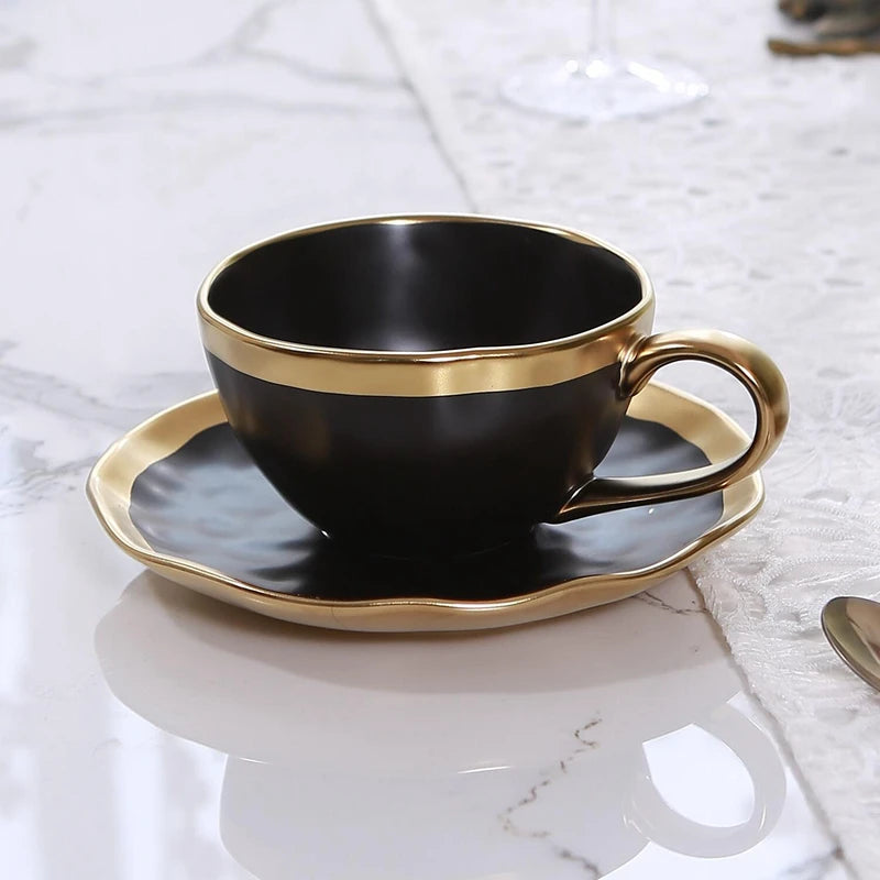 Europäisches Gold-Keramik-Kaffeeset – Elegantes Design 200ml