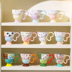 Niedliche Keramiktasse – Handbemaltes Relief – 400ml