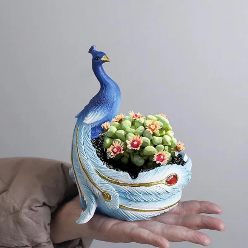Harz-Pfauentopf – Glasierter Cartoon-Stil – Desktop-Deko