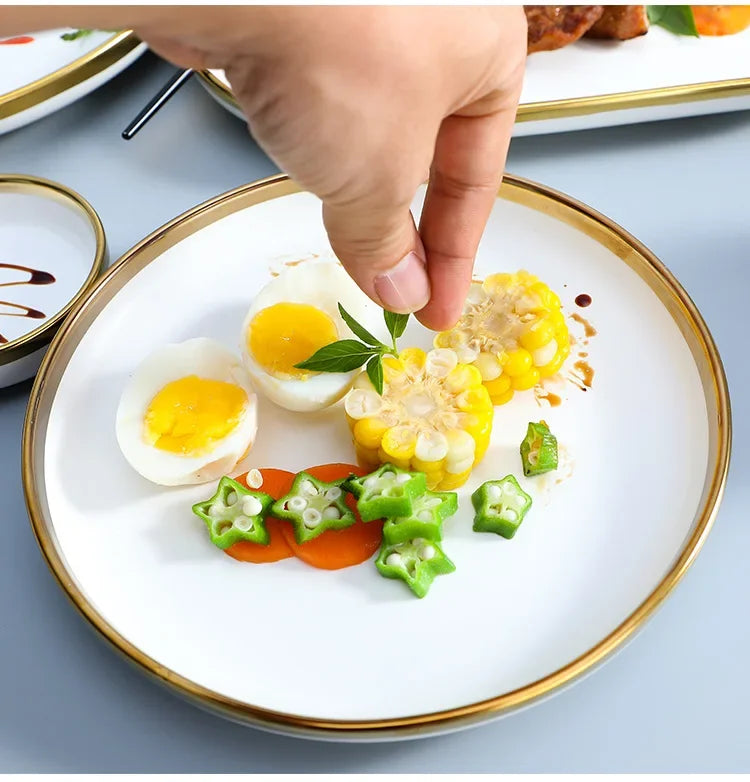 Porzellangeschirr – Weiss mit Goldrand – Vielseitige Sets