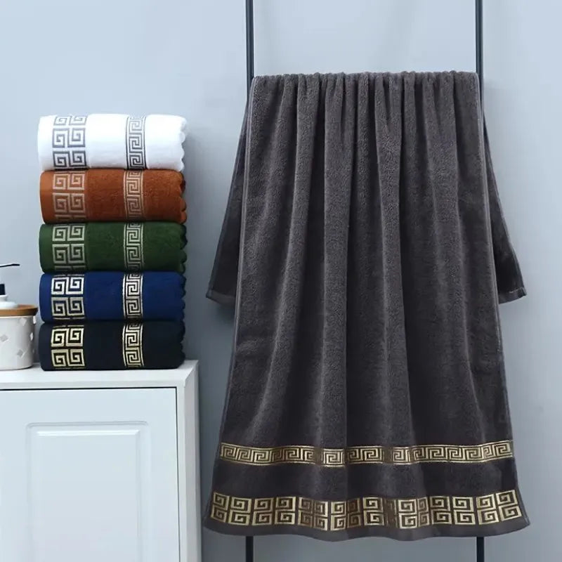 schwarzes handtuchset aus baumwolle mit jacquard-design in grössen 34x74cm und 70x140cm