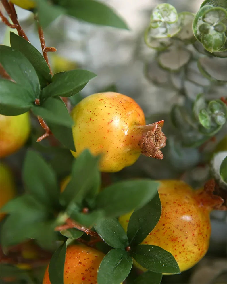 Künstlicher Granatapfel – Seide & Plastik – 80 cm Tischdeko
