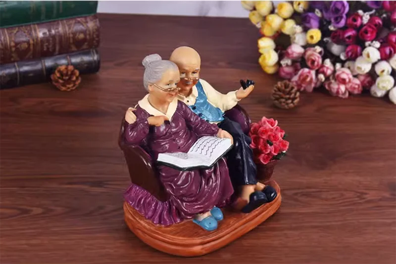 Moderne Resin-Statue – Grosseltern Edition