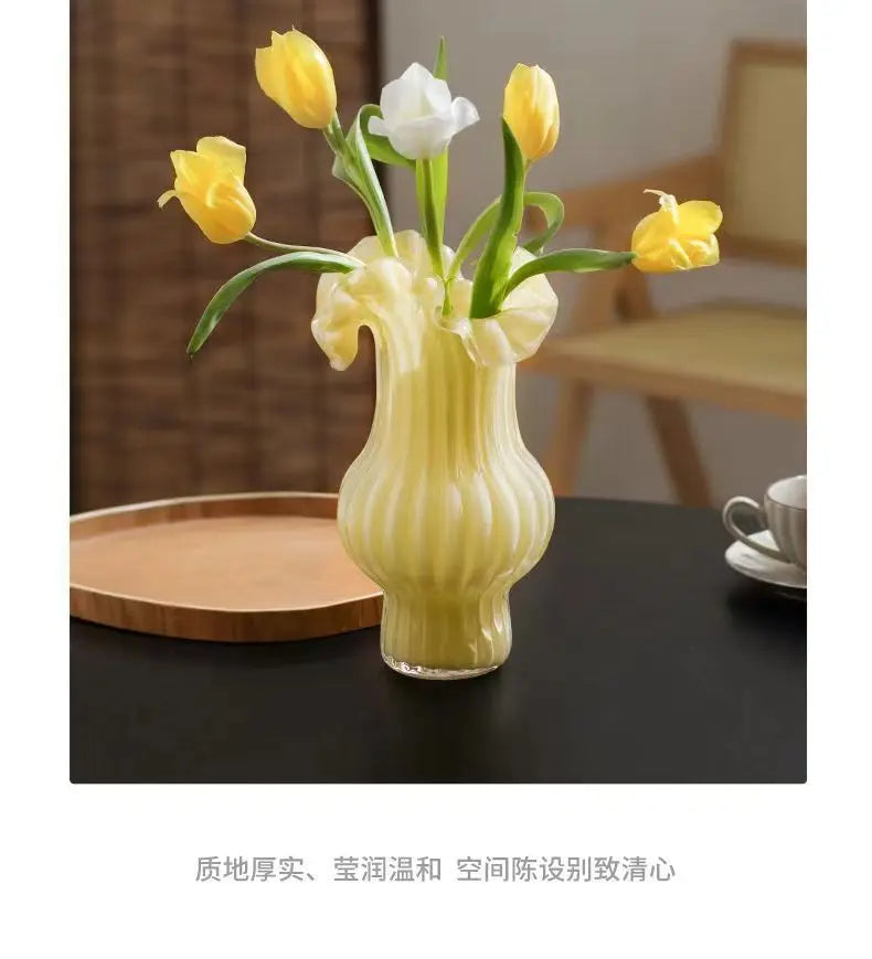 Glasvase – Faltenrock Stil – Tischornament