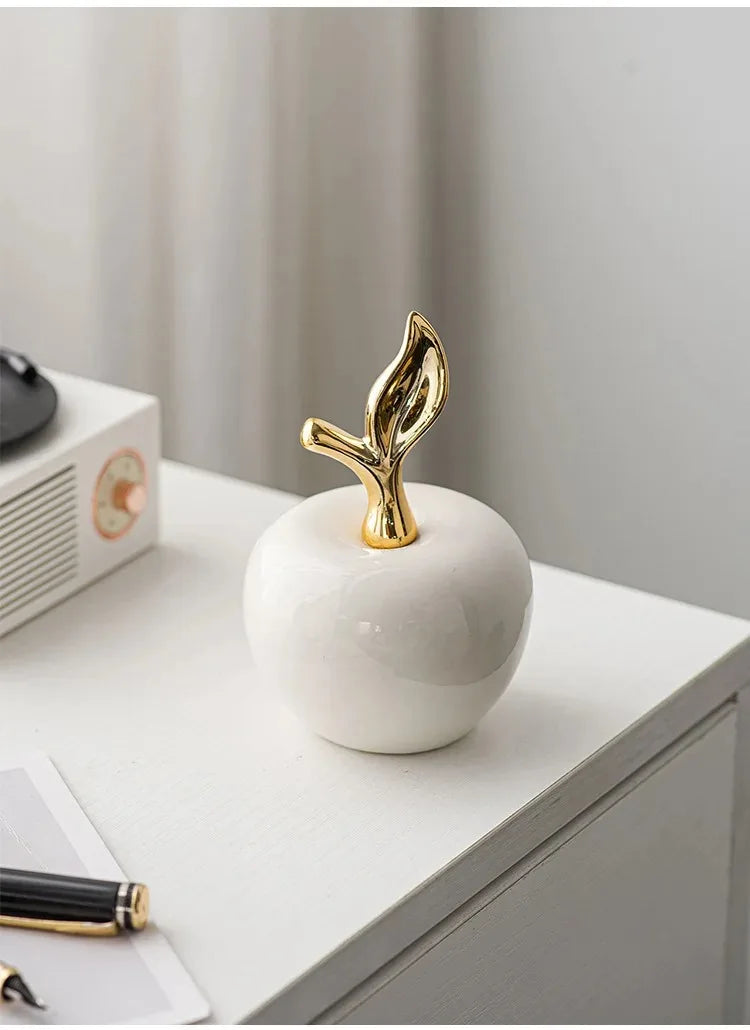 Moderne schwarze Keramik-Apfelskulptur für stilvolle Wohnraumdekoration