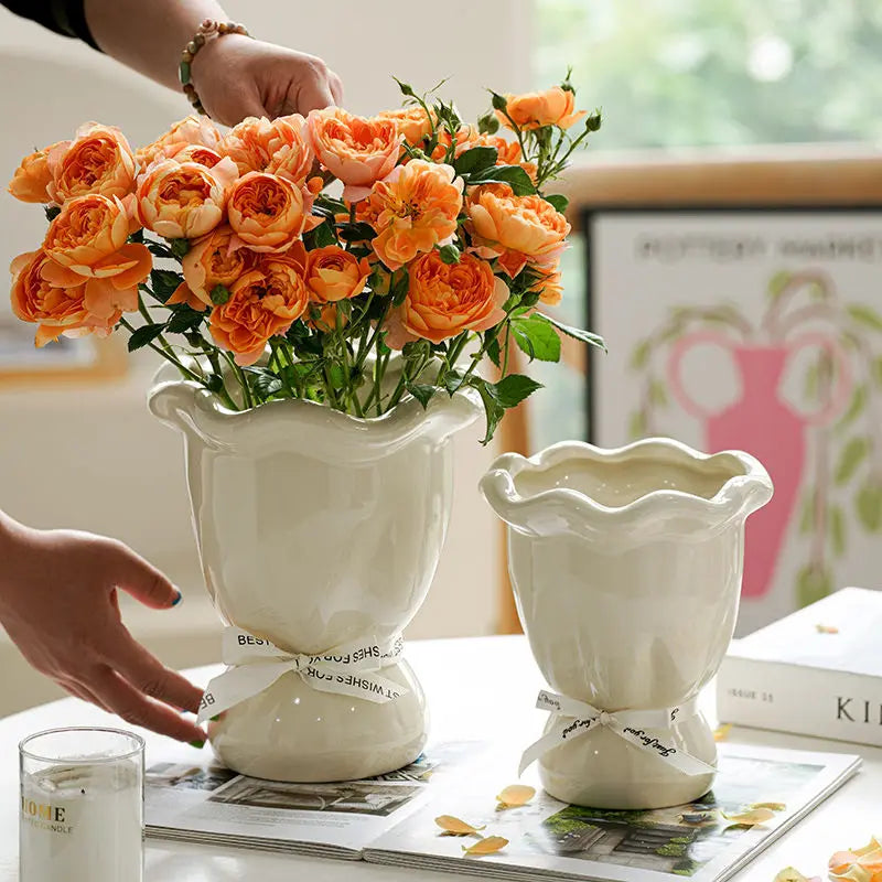 Keramik Vase – Modernes Keramikdesign – Boden eingesetzt