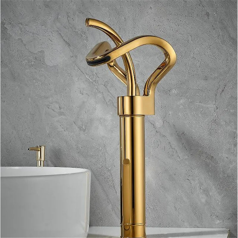 Badarmatur – Messing Design – Zeitlose Eleganz