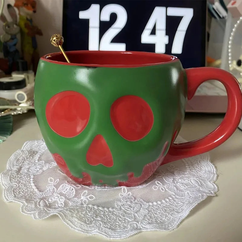 Giftapfel-Tasse – Keramik-Disney-Dekor