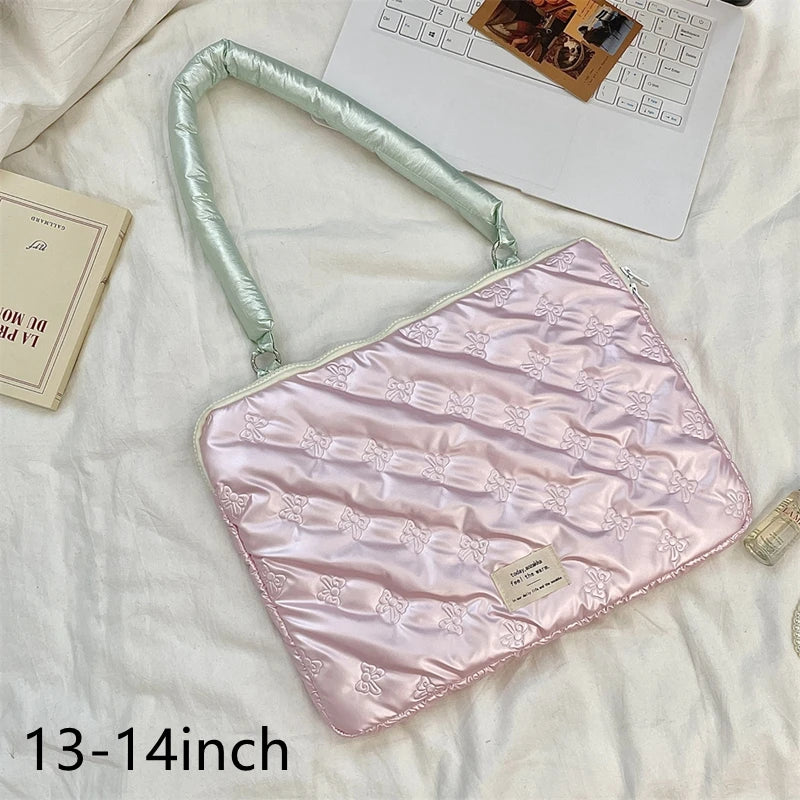 Silberne Canvas-Computertasche – Stilvolles Reise-Design