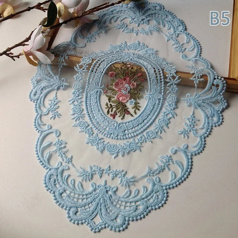 Runde Spitzentischdecke – Moderner Stil – 43x30cm