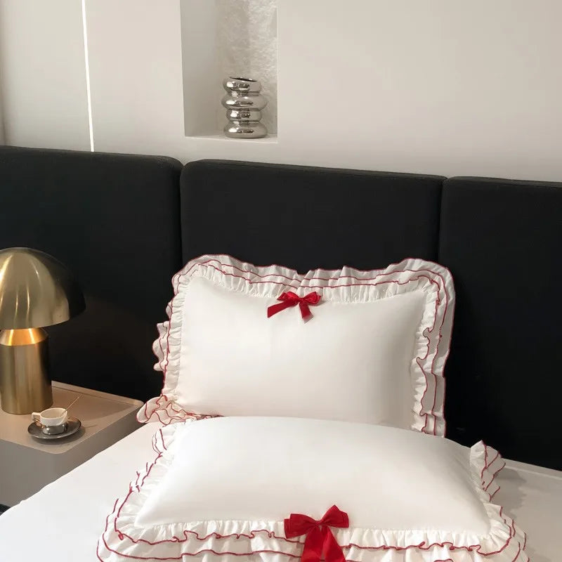 Weisses Bettdecken-Set – Chic-Ruffle-Design – Diverse Grössen