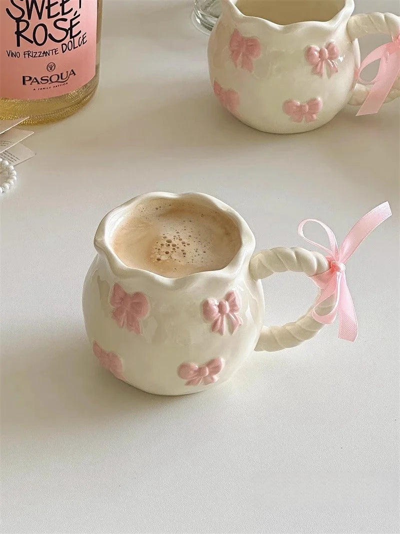 Keramikbecher – Süsses Schleifen-Design – 301-400ml