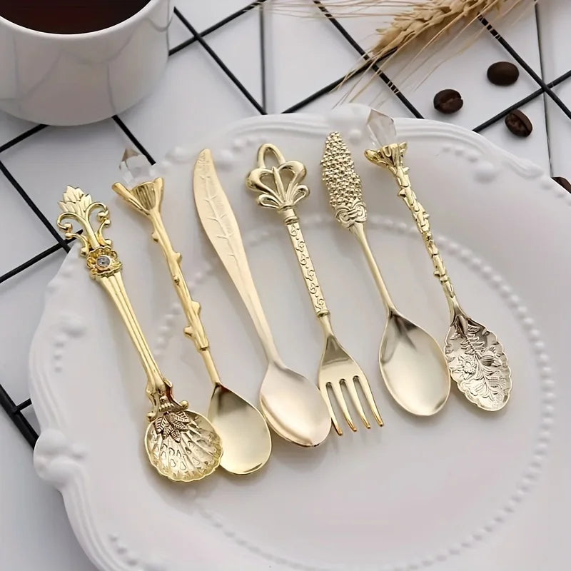 Goldene Vintage-Löffel – Royal Design 6-teilig