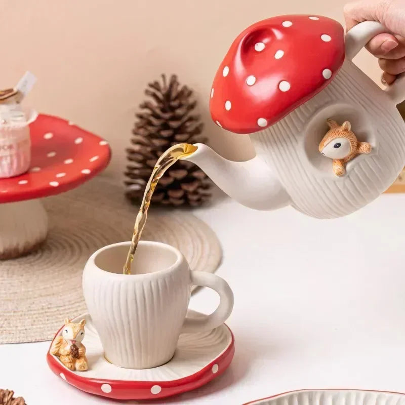 Mushroom Keramiktasse – Cartoon-Design mit Deckel