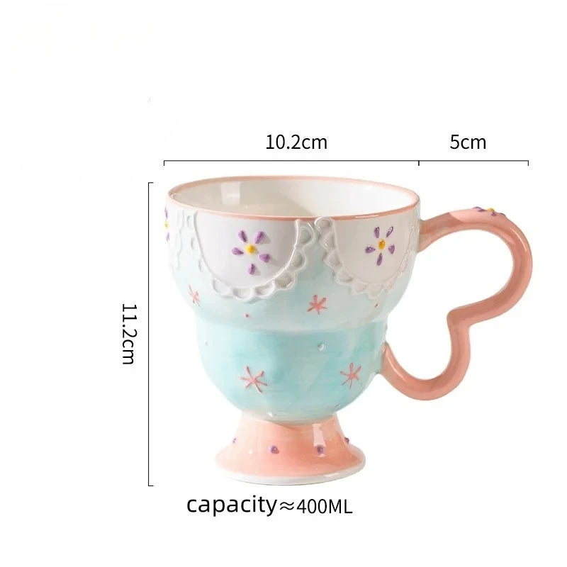 Niedliche Keramiktasse – Handbemaltes Relief – 400ml