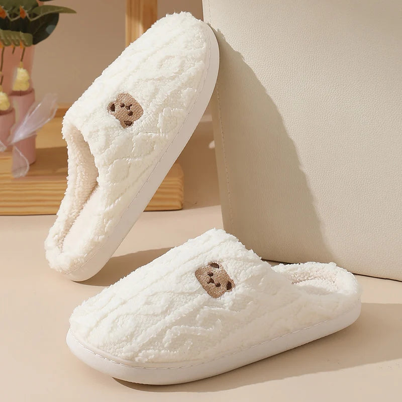 Gemütliche Hausschuhe – Cartoon Bär – Winter Komfort