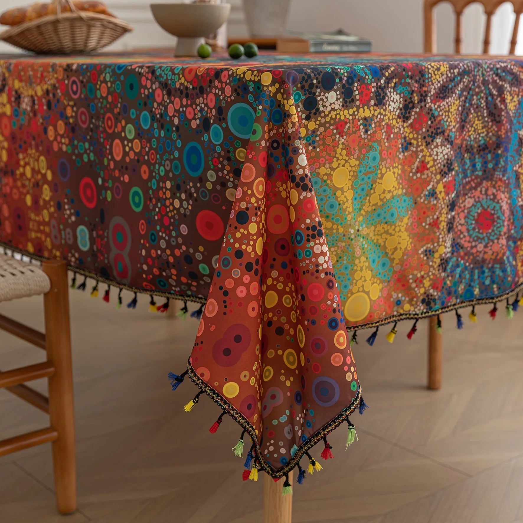 Boho-Tischdecke – Tupfenmuster – 150x150cm