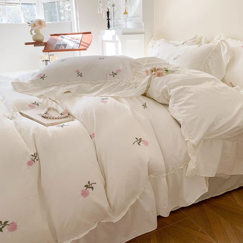 Luxus Bettwäsche Set – Besticktes Polyester – Verschiedene Grössen