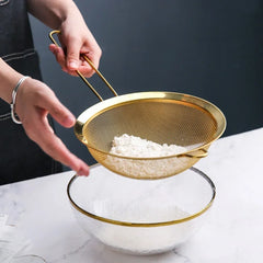 Feines Sieb - Edelstahl Design - Gold
