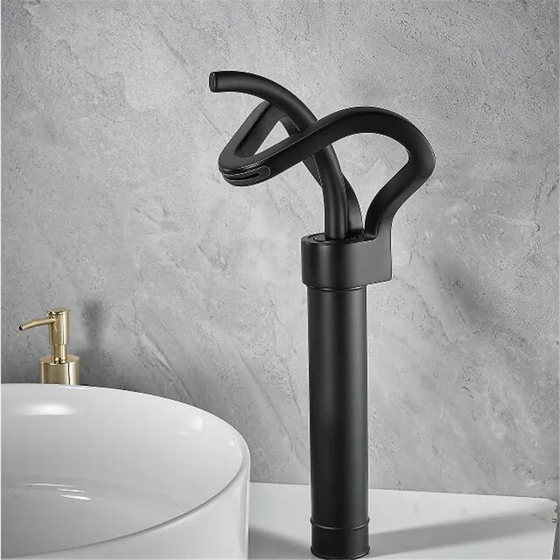 Badarmatur – Messing Design – Zeitlose Eleganz