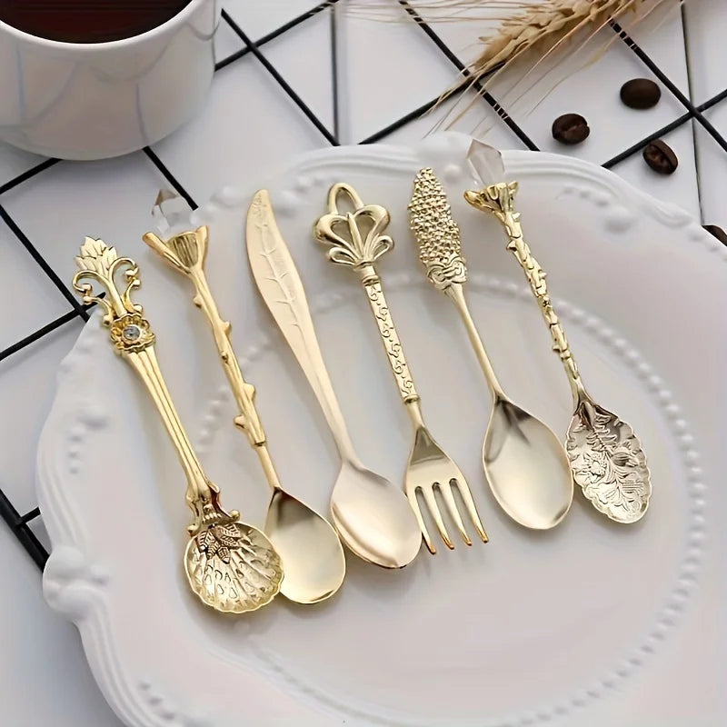 Goldene Vintage-Löffel – Royal Design 6-teilig