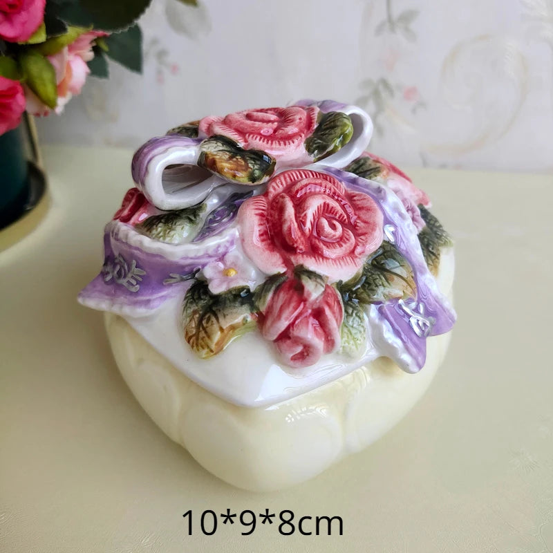 Handbemalte Keramiktasse – Europäischer Stil – 270ml