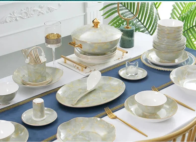 Luxus Porzellansuppentopf - Hofstil mit Goldrand